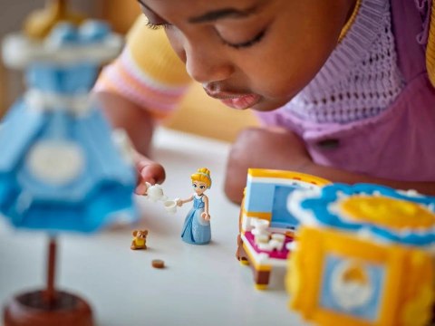 LEGO DISNEY PRINCESS 43266 Suknia Kopciuszka LEGO DISNEY PRINCESS 43266 Suknia Kopciuszka