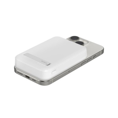 BELKIN POWERBANK BOOSTCHARGE PRO 8000 MAH 15W QI2 MAGSAFE BIAŁY BELKIN POWERBANK BOOSTCHARGE PRO 8000 MAH 15W QI2 MAGSAFE BIAŁY