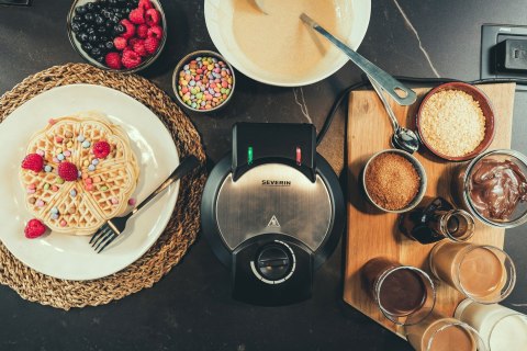 SEVERIN WAFLOWNICA, KSZTAŁT GOFRÓW SERCE, STAL, POWŁOKA ZAPOBIEGA. PRZYWIERANIU, MOC 1300W WA2103 SEVERIN WAFLOWNICA, KSZTAŁT GOFRÓW SERCE, STAL, POWŁOKA ZAPOBIEGA. PRZYWIERANIU, MOC 1300W WA2103