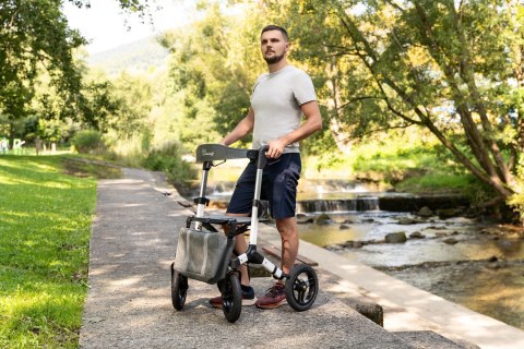 Terenowa podpórka czterokołowa RANGER SREBRNY Terenowa podpórka czterokołowa RANGER SREBRNY