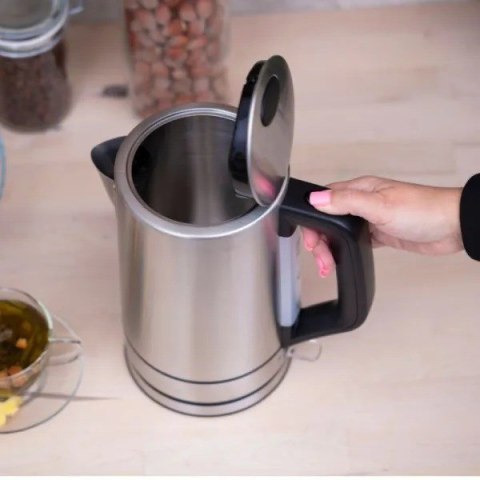 Czajnik bezprzewodowy MPM MCZ-121M