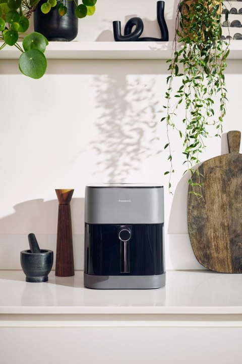 Frytkownica Panasonic NF-CC500SXE z wyświetlaczem LCD, 5 l, 1450 W, obudowa Cool touch