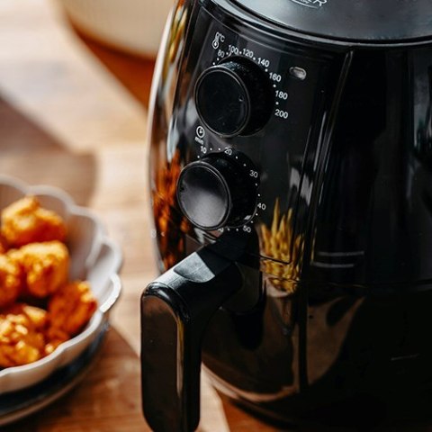 Frytkownica beztłuszczowa Airfryer Adler AD 6312 2,5 litra Czarna Frytkownica beztłuszczowa Airfryer Adler AD 6312 2,5 litra Czarna