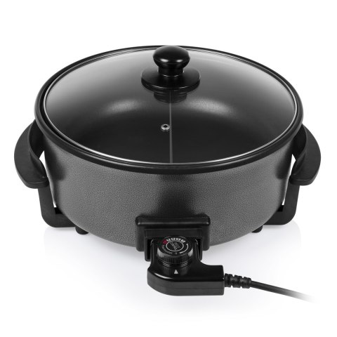 Tristar | Wielofunkcyjna patelnia grillowa XL | PZ-9135 | Średnica 30 cm | Grill | 1500 W | Pokrywka w zestawie | Uchwyt stały | Tristar | Wielofunkcyjna patelnia grillowa XL | PZ-9135 | Średnica 30 cm | Grill | 1500 W | Pokrywka w zestawie | Uchwyt stały |