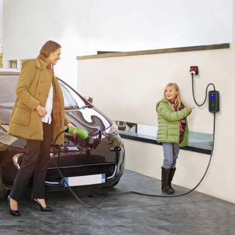 Qoltec Mobilna ładowarka do samochodów EV 2 w 1 typ2 | 7kW | 230V | CEE 5 PIN Qoltec Mobilna ładowarka do samochodów EV 2 w 1 typ2 | 7kW | 230V | CEE 5 PIN