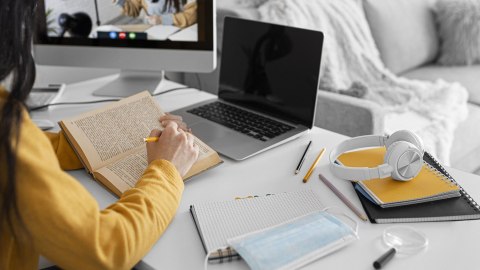 Masażer oczu SKG E7-EN czarny Masażer oczu SKG E7-EN czarny
