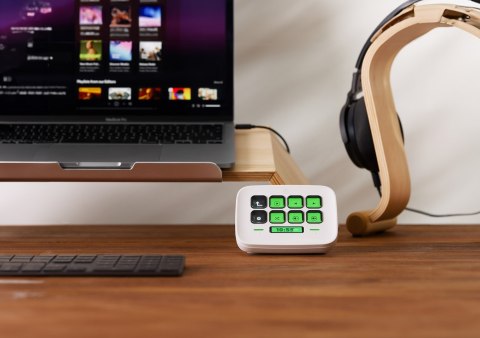 Kontroler zewnętrzny Elgato Stream Deck Neo, biały, 8 konfigurowalnych klawiszy Kontroler zewnętrzny Elgato Stream Deck Neo, biały, 8 konfigurowalnych klawiszy
