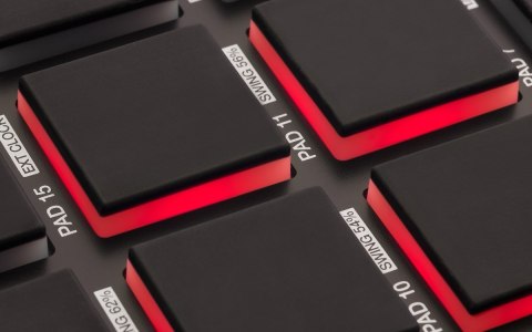 AKAI MPD 218 - Kontroler USB/MIDI