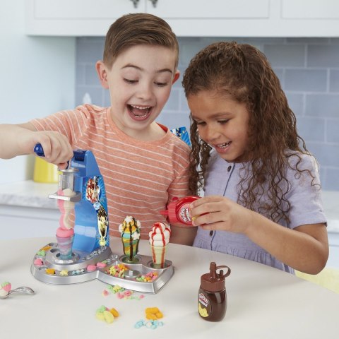 Play-Doh Ciastolina Tęczowa lodziarnia HASBRO Play-Doh Ciastolina Tęczowa lodziarnia HASBRO