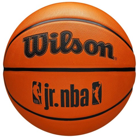 Piłka do koszykówki Wilson JR NBA Fam Logo pomarańczowa rozmiar 5 Piłka do koszykówki Wilson JR NBA Fam Logo pomarańczowa rozmiar 5