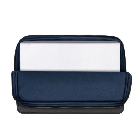 RIVACASE ETUI NA LAPTOP 17,3" SUZUKA, CZARNE, Z MATERIAŁU WODOODPORNEGO RIVACASE ETUI NA LAPTOP 17,3" SUZUKA, CZARNE, Z MATERIAŁU WODOODPORNEGO