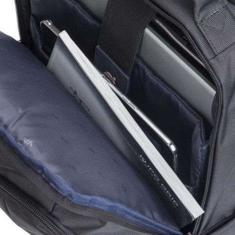 RIVACASE PLECAK NA LAPTOP 15,6" CENTRAL, CZARNY, 15L, Z POLIESTRU, KIESZENIE NA TABLET 10,1", SMARTFON, DOKUMENTY I AKCESORIA RIVACASE PLECAK NA LAPTOP 15,6" CENTRAL, CZARNY, 15L, Z POLIESTRU, KIESZENIE NA TABLET 10,1", SMARTFON, DOKUMENTY I AKCESORIA