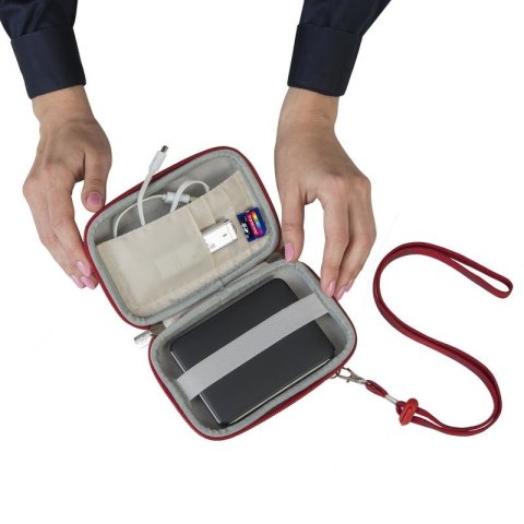 Rivacase 9101 (PU) Etui kieszeniowe Kopolimer Etylenu z Octanem Winylu (EVA) Czerwony Rivacase 9101 (PU) Etui kieszeniowe Kopolimer Etylenu z Octanem Winylu (EVA) Czerwony