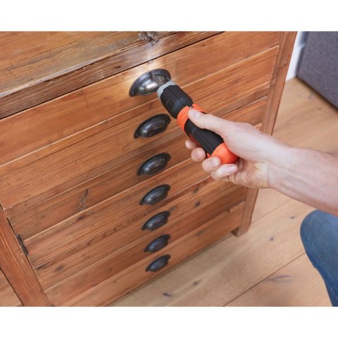 Black & Decker BCF601C-XJ wkrętak zasilany/zakrętark udarowy 220 RPM Czarny, Pomarańczowy Black & Decker BCF601C-XJ wkrętak zasilany/zakrętark udarowy 220 RPM Czarny, Pomarańczowy
