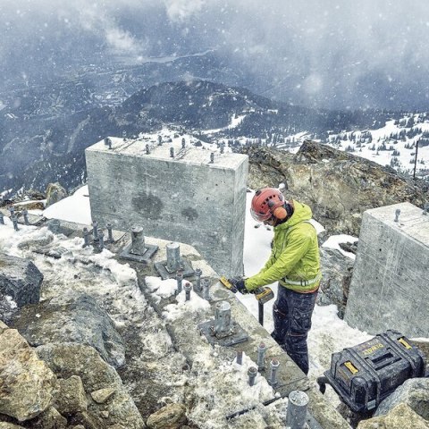 DeWALT DCG418NT-XJ przenośna szlifierka Szlifierka taśmowa Czarny, Żółty