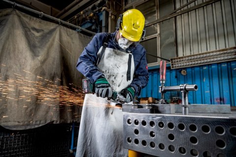 Metabo W 18 L BL 9-125 szlifierka kątowa 12,5 cm 10000 RPM 1,5 kg Metabo W 18 L BL 9-125 szlifierka kątowa 12,5 cm 10000 RPM 1,5 kg