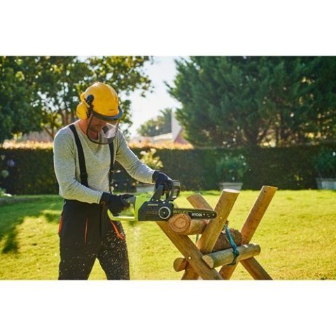 Pilarka łańcuchowa RYOBI OCS1830 ONE+ 18V Pilarka łańcuchowa RYOBI OCS1830 ONE+ 18V