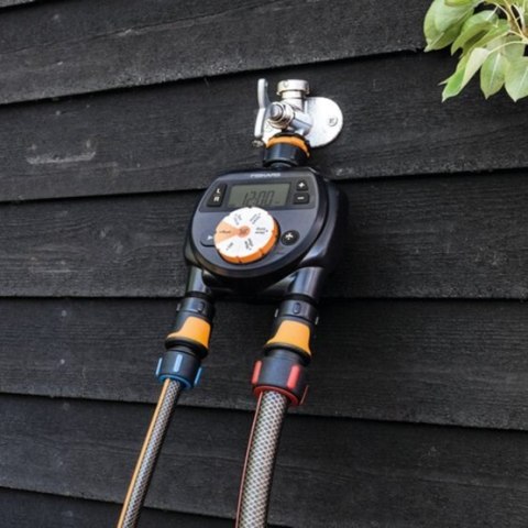 Fiskars 1054792 Czarny Elektroniczny regulator nawadniania Fiskars 1054792 Czarny Elektroniczny regulator nawadniania