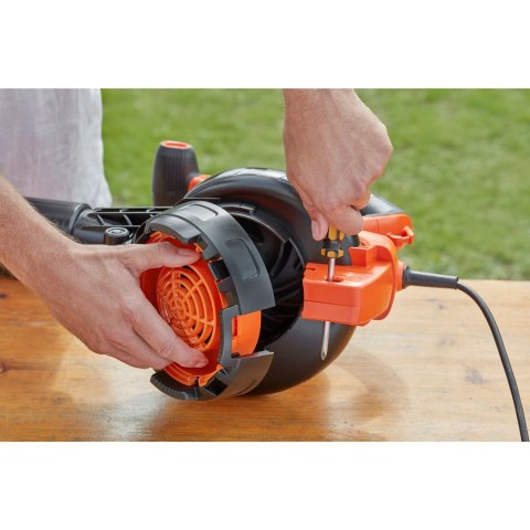 Dmuchawa do liści BLACK+DECKER BLACK+DECKER DMUCHAWA/ODKURZACZ BEBLV301-QS Dmuchawa do liści BLACK+DECKER BLACK+DECKER DMUCHAWA/ODKURZACZ BEBLV301-QS
