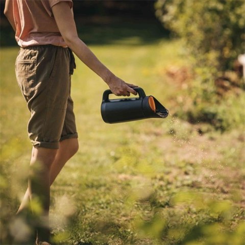 Fiskars 1057076 ręczny rozsiewacz nawozu Fiskars 1057076 ręczny rozsiewacz nawozu