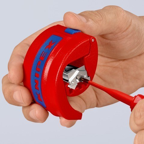 KNIPEX ręczny obcinak do rur PCV i tulejek uszczelniających KNIPEX ręczny obcinak do rur PCV i tulejek uszczelniających