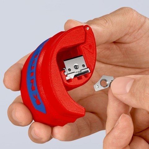 KNIPEX ręczny obcinak do rur PCV i tulejek uszczelniających KNIPEX ręczny obcinak do rur PCV i tulejek uszczelniających