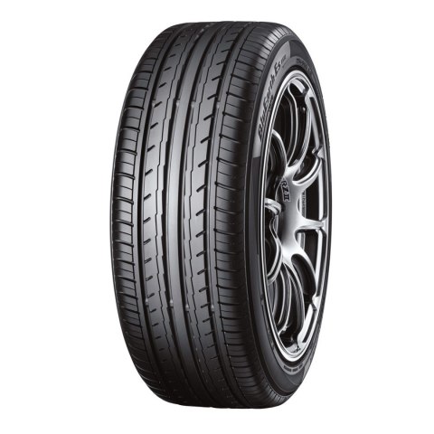 Opona 175/70 R13 82T Yokohama ES32 Etykieta: C-C-B-68 dB Opona 175/70 R13 82T Yokohama ES32 Etykieta: C-C-B-68 dB