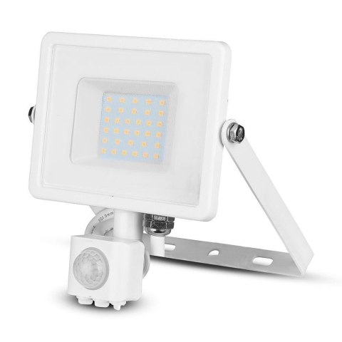 Projektor LED V-TAC VT-30-S-W 30W SAMSUNG CHIP Czujnik ruchu 6400K 2400lm (SKU 459) Biały Projektor LED V-TAC VT-30-S-W 30W SAMSUNG CHIP Czujnik ruchu 6400K 2400lm (SKU 459) Biały