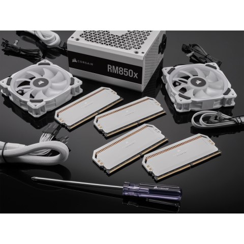 Corsair Dominator CMT64GX5M2B5600C40W moduł pamięci 64 GB 2 x 32 GB DDR5 5600 MHz Corsair Dominator CMT64GX5M2B5600C40W moduł pamięci 64 GB 2 x 32 GB DDR5 5600 MHz