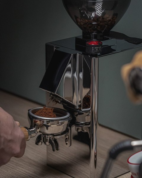 Młynek do kawy La Pavoni Nuovo Kube Młyn cromo