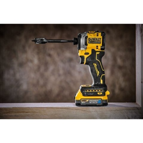 Zakrętarka udarowa 2x1.7Ah 208Nm DeWALT