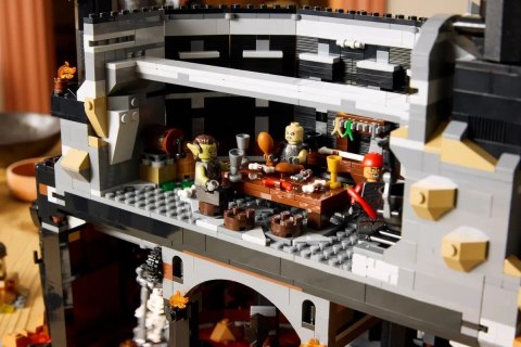 LEGO ICONS 10333 Władca pierścieni: Barad-dur