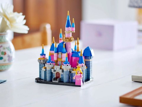 LEGO Disney 40720 Mały zamek Śpiącej Królewny Disneya LEGO Disney 40720 Mały zamek Śpiącej Królewny Disneya