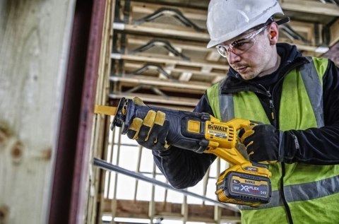 Piła szablasta Aku 54V DCS389NT DEWALT Piła szablasta Aku 54V DCS389NT DEWALT